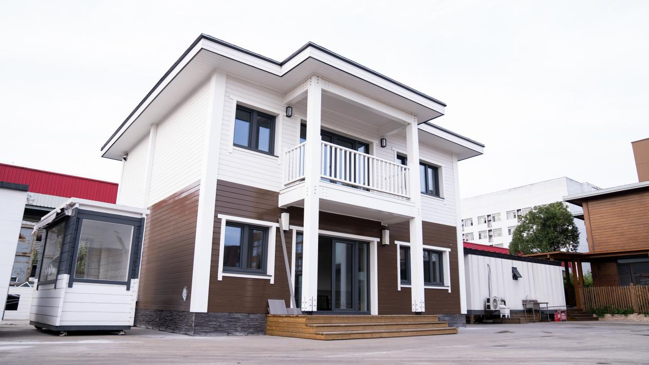 Space-o-carbon zero-energy prefabricated timber structure  residential building